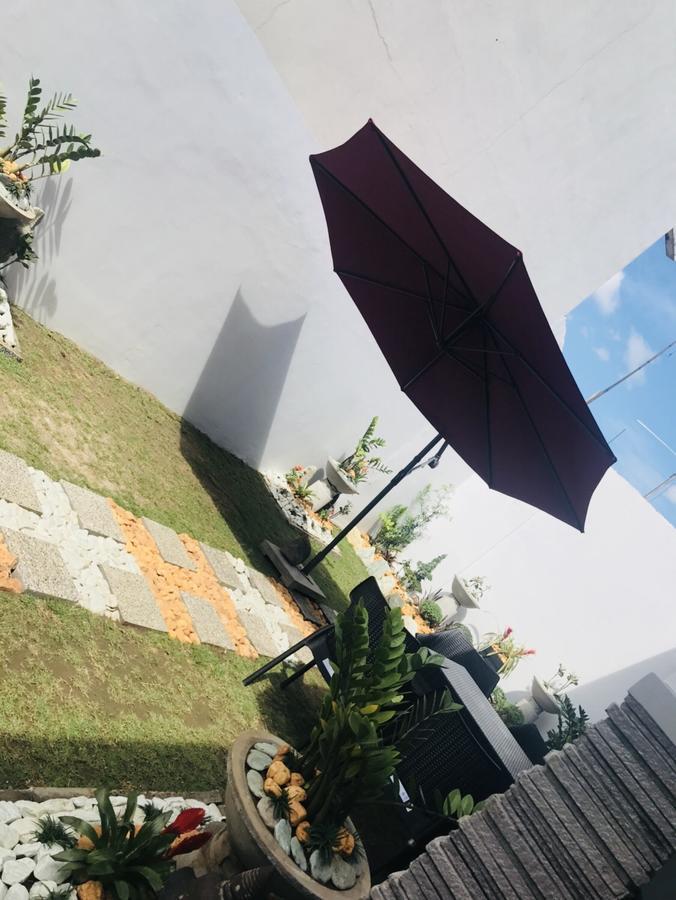 Hillary Timog Park Homes Ángeles Exterior foto