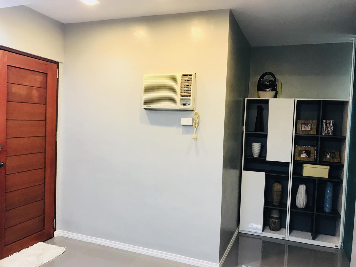 Hillary Timog Park Homes Ángeles Exterior foto